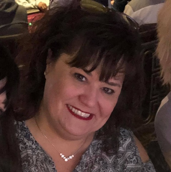 Meet your Posher, Tiffany - Picture 1 of 1